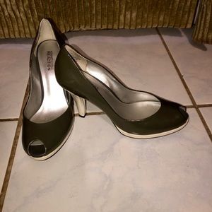 Kenneth Cole Reaction heels